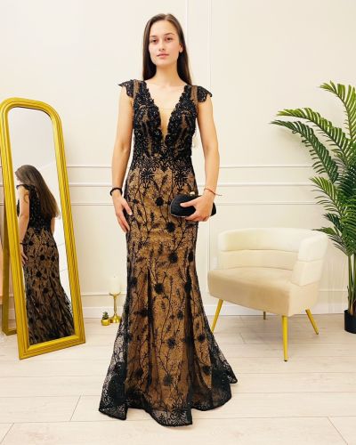 Официална рокля в черно с нюд основа Invito Haute Couture, размер S/М